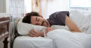 Read more about the article 20 Foods to Avoid for Better Sleep