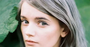 Read more about the article Keratin Treatment for Grey Hair: Revitalize Your Hair with Youthful Smoothness